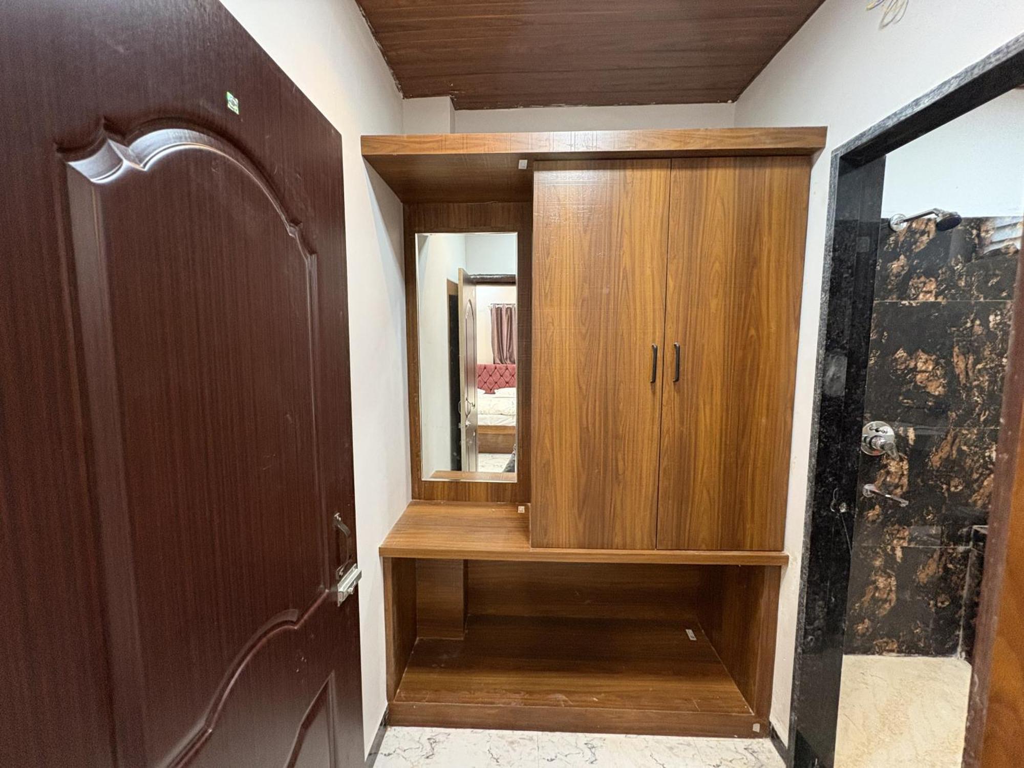 Shree Trilokeshwar Guest House Ujjain Ngoại thất bức ảnh